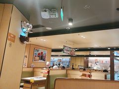 -海底捞火锅(宝龙广场夜宵主题店)