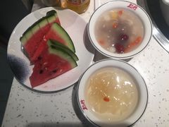 自助水果-三人行骨头王火锅(长寿店)