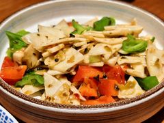 韭菜花腌菜炒鲜普洱甜笋-云海肴·汽锅鸡·云南代表菜(美罗城店)