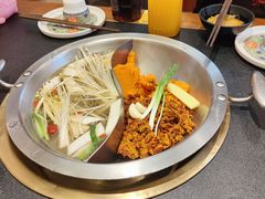 -沸炉重庆老火锅(军事博物馆店)