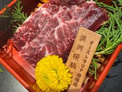 -山川小町·极番烧肉(新地假日广场店)