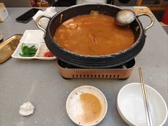 -豚妈妈汤饭·部队锅(南京东路店)