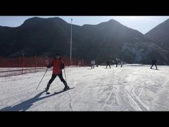 -荣盛康旅野三坡滑雪场