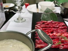 -红鼎豆捞·非遗鲍皇汤火锅(宝丰路店)