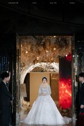 -艾米丽婚纱礼服