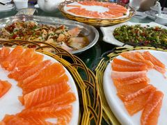 -东江湖游水三文鱼美食城