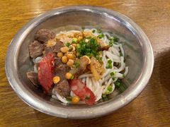锅烧卤粉-红鼻子卤粉(总店)