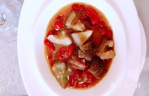 Red Kidney Bean with Sea Cucumber Bits