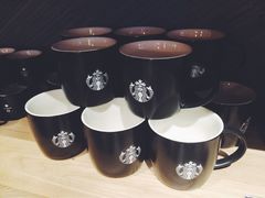 星巴克&nbsp;全黑围裙店(太古里店)-星巴克(成都太古里二店)