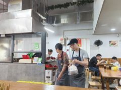 -何永光123鲜牛肉馆(1号店)