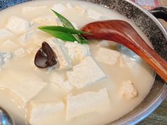 土家手掰柴火豆腐-吃饭皇帝大土家民族菜(正大广场店)