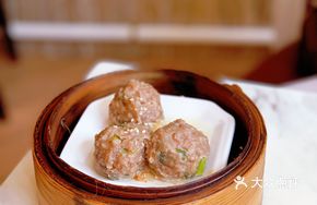 Fresh Bamboo Steamed Beef Balls