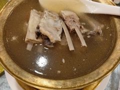 -汗腾格里·风味餐厅(新疆驻京办店)