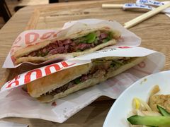 -驴世家驴肉火烧·凉皮·胡辣汤(首经贸店)