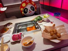 -海底捞火锅(中商百货夜宵主题店)