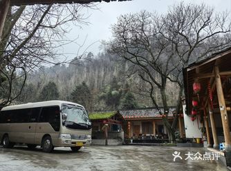 来时大雪纷飞，用餐完，雪以融化