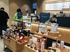 零售区-星巴克(无锡高铁站店)