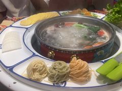 -羊来顺冰煮鲜羊 铁锅烀羊肉(中央大街店)