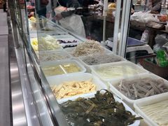 -滨海新区濒开里菜市场