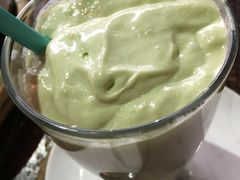 牛油果奶昔-MIKAKU(万达广场上海宝山店)