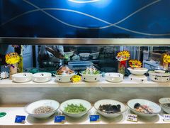 自助调料区-小船渔村•大连菜•大连焖鱼(黄河路店)