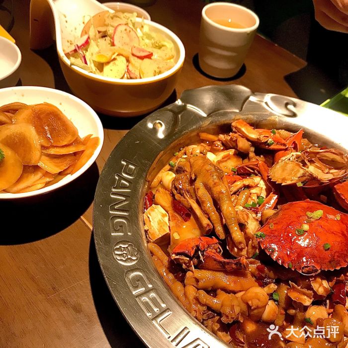 胖哥俩肉蟹煲(悦荟广场店)招牌肉蟹煲图片