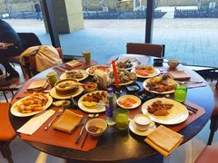 -松咖啡自助餐厅·松北香格里拉