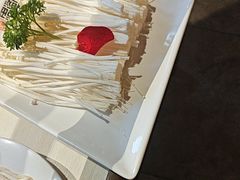 -思阁炭香火锅(学伟鑫城总店)