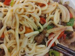 -白阿婆过油肉拌面·大盘鸡