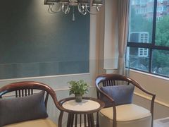 -莱蔻·圣灸堂·推拿艾灸(天山店)