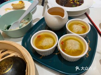 看点评上的图以为很大  一去到   才知道店面很小