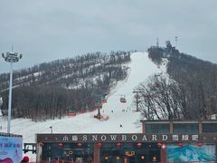 -庙香山滑雪场