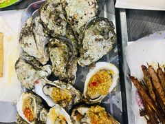 -蚝哥花姐湛江烤生蚝(美丽湾市场店)