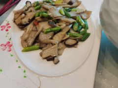 -骏莱海鲜鱼港(五角场店)