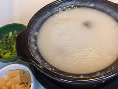 淮山香煎鱼骨粥-蚬皇•陈味莞(西平景湖店)