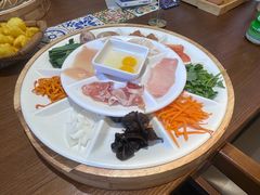 -芸南道·过桥米线(昆明老街旗舰店)