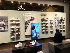 -Air Jordan(世贸天阶店)