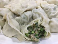 -周家大连水饺(美专校街店)