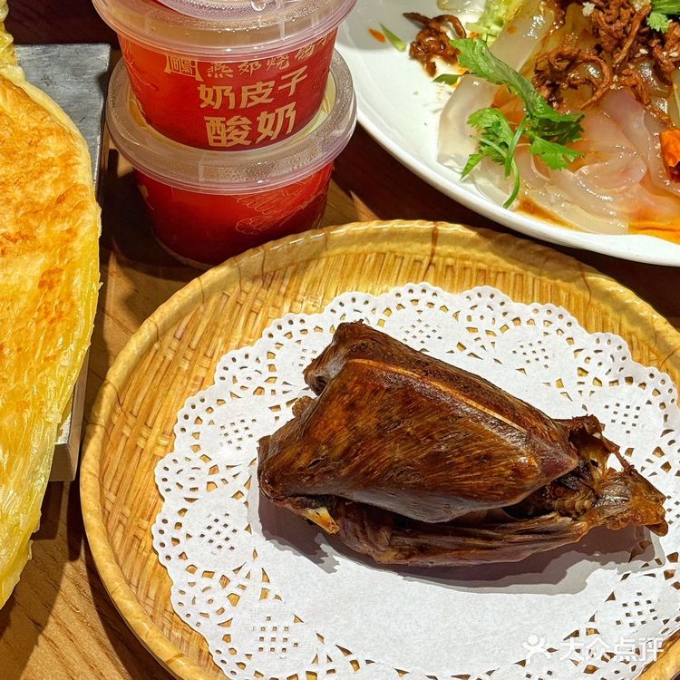 北京探店 | 燕郊烧鸽子，一口就沦陷！