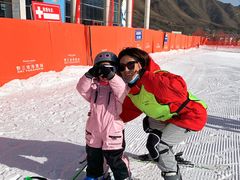 -荣盛康旅野三坡滑雪场