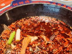 -何师傅美蛙鱼头(汉街店)