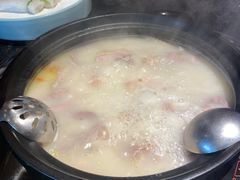-大匠工房古船木艺术餐厅·猪肚鸡专门店(长白仙岛店)