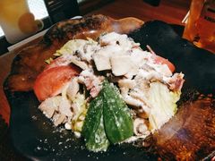 芝士蘑菇蔬菜沙拉-肉魁屋·烧肉·烧鸟·酒场(高新店)