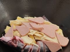 -老刘生态大鱼坊铁锅炖鱼(赛马场店)