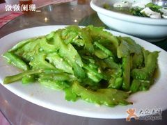 清炒苦瓜-老幺泉水鸡