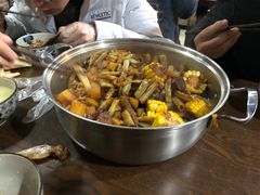 -内蒙焖面大盆骨餐馆(山大路店)