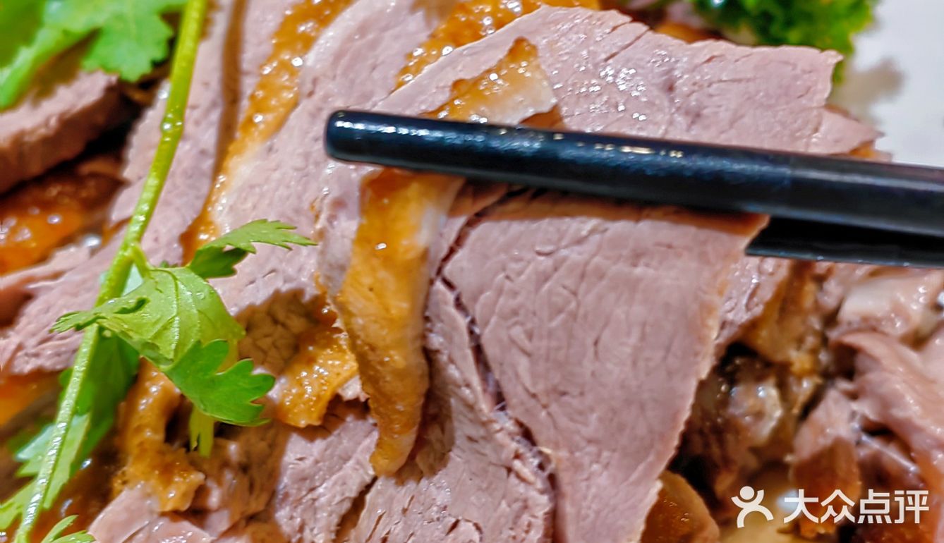 那一锅热气腾腾的啫啫煲令人再三回味