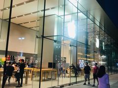 -Apple零售店(华贸购物中心店)