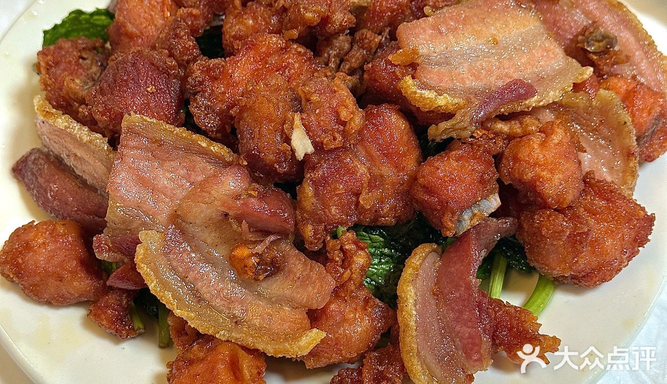 丽江土著带路！这家饭店让我连干三碗饭！