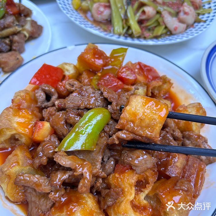 低调又好吃的家常菜~快成我的食堂啦！